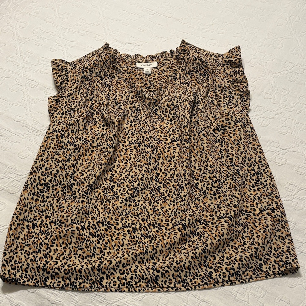 Chic Leopard Print Blouse